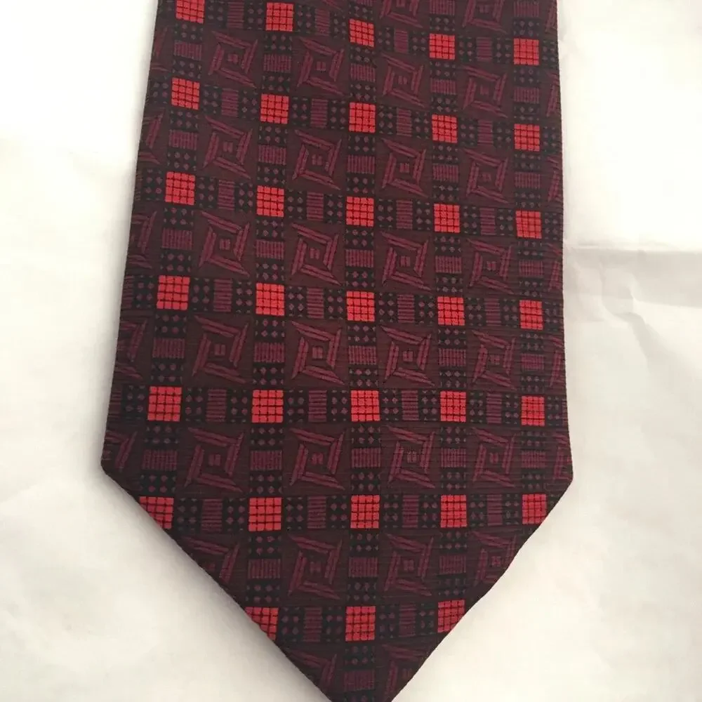 Bijoux Terner red and blue geometric pattern necktie